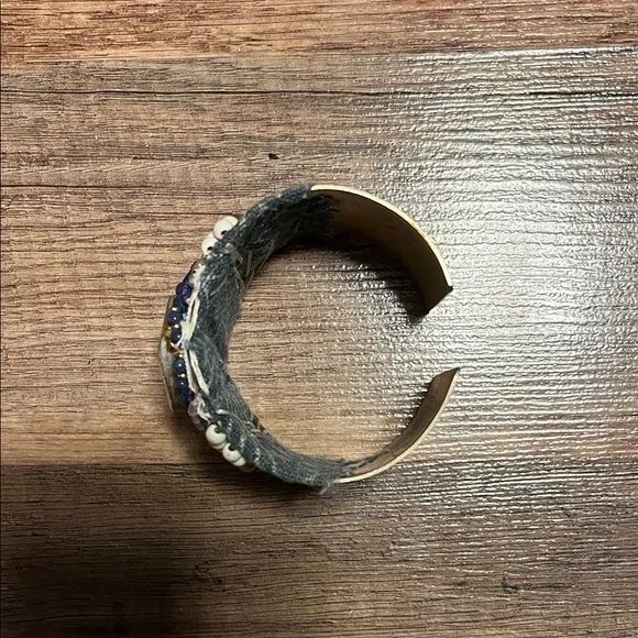 Handcrafted Gemstone Bracelet with Gold and Blue Accents - Picture 6 of 6